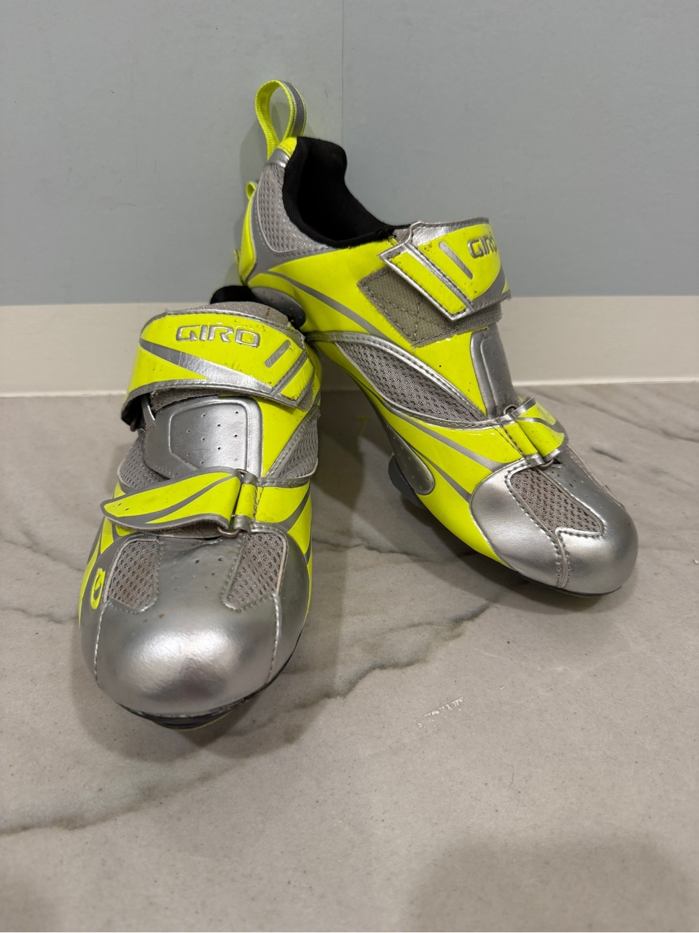 Giro Facet Tri Neon Yellow & Silver Cycling Shoes Womens 8.5